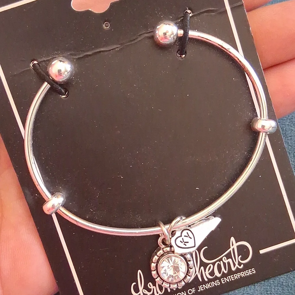 Kentucky Silver Charm Bangl Cuff Bracelet with Leopard Kentucky Keychain